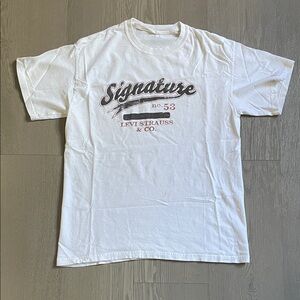 Vintage Levi’s t shirt